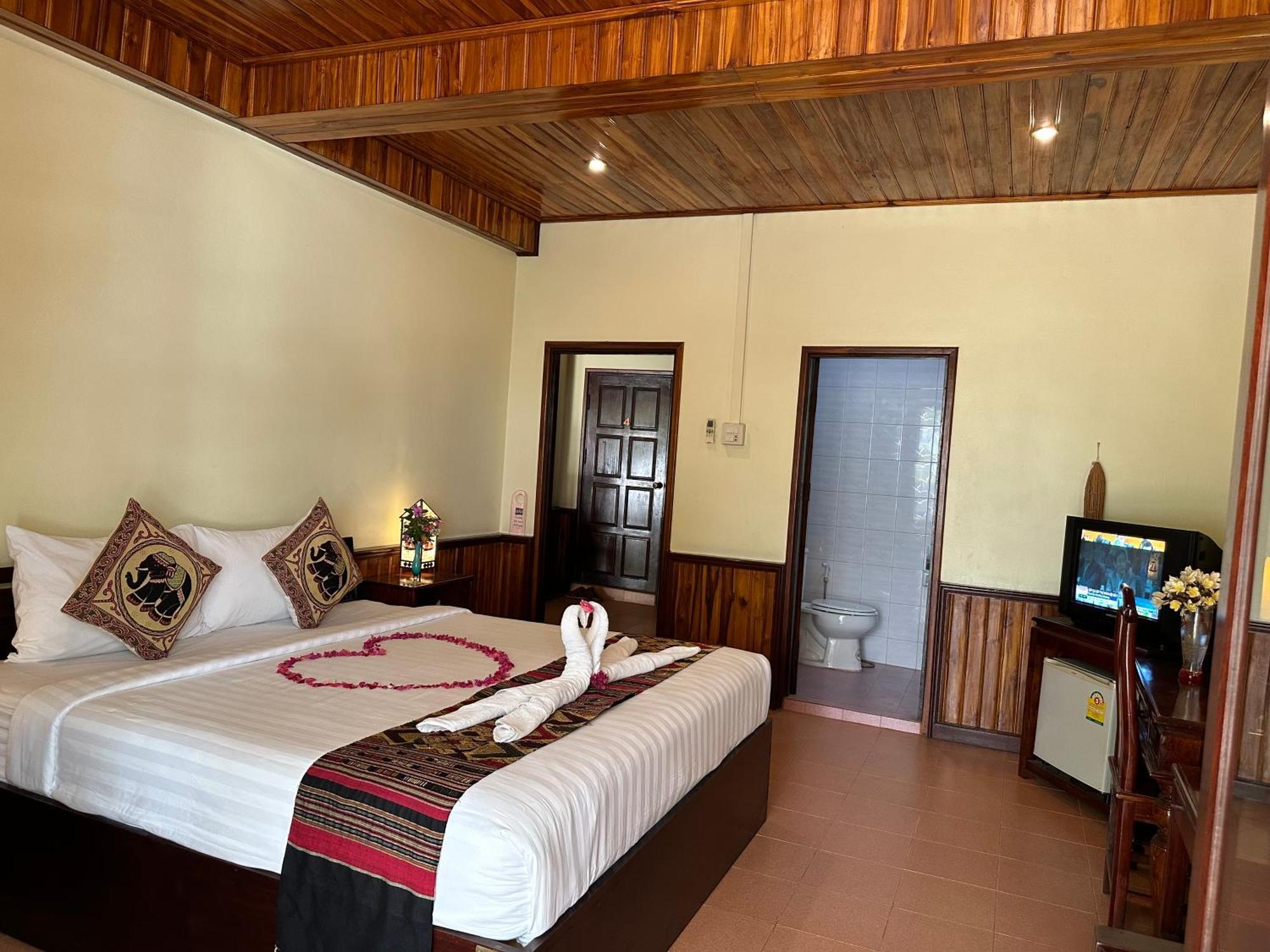 Villa Alounsavath Mekong Riverside Луанг Прабанг Екстериор снимка